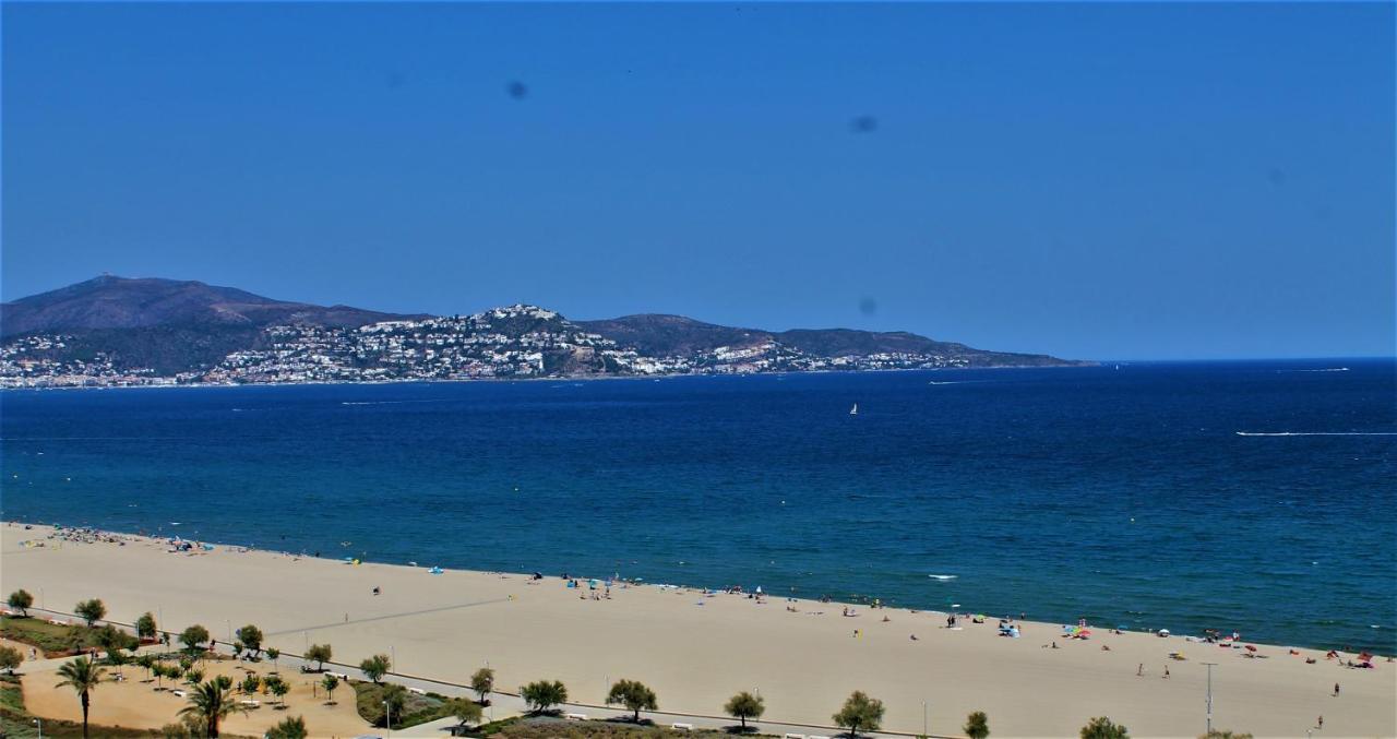 Apartamento Con Magnificas Vistas Al Mar - Wifi Gratis Empuriabrava Bagian luar foto